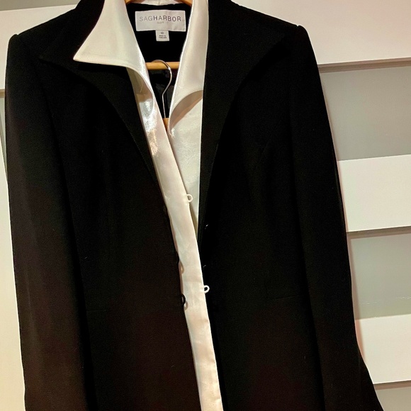 Sag Harbor black and white suit - Picture 1 of 6